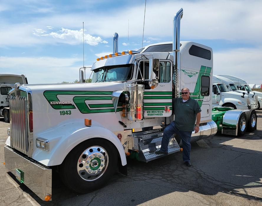 The Benefits and Services of a Trucking Company